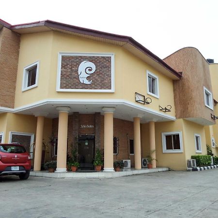 Aries Suites Lagos Exteriér fotografie