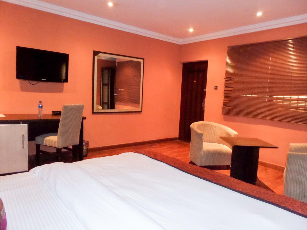 Aries Suites Lagos Exteriér fotografie
