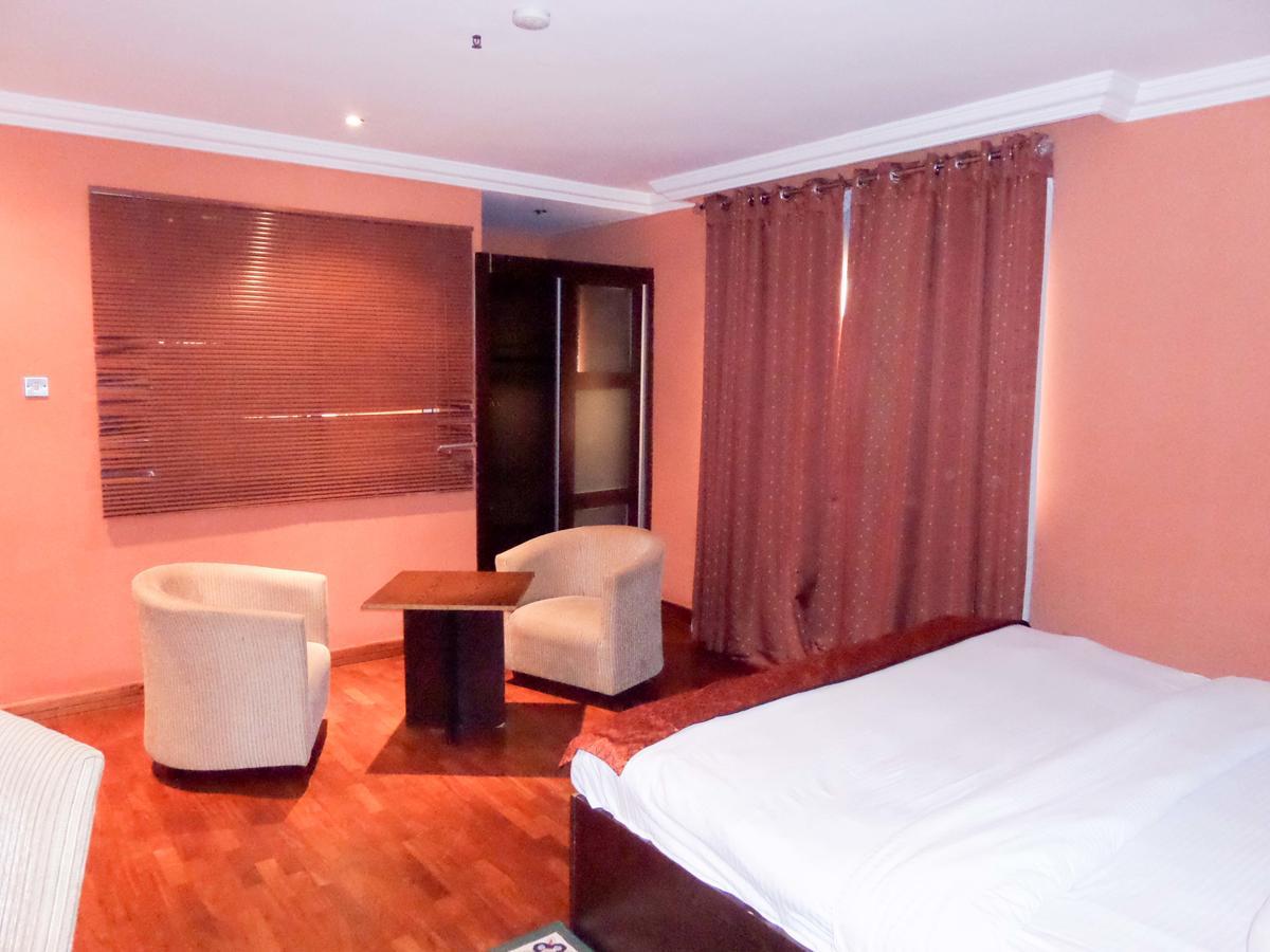 Aries Suites Lagos Exteriér fotografie