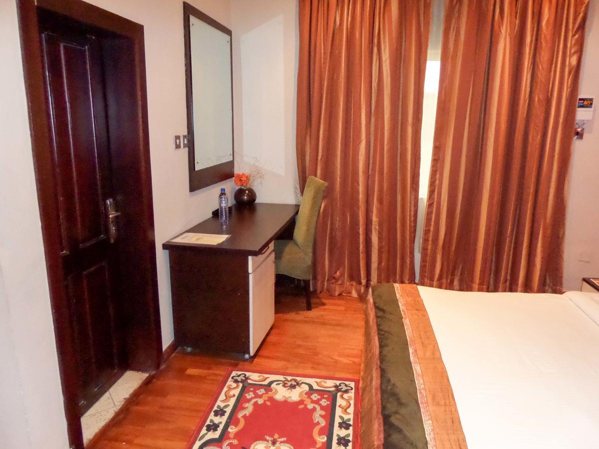 Aries Suites Lagos Exteriér fotografie
