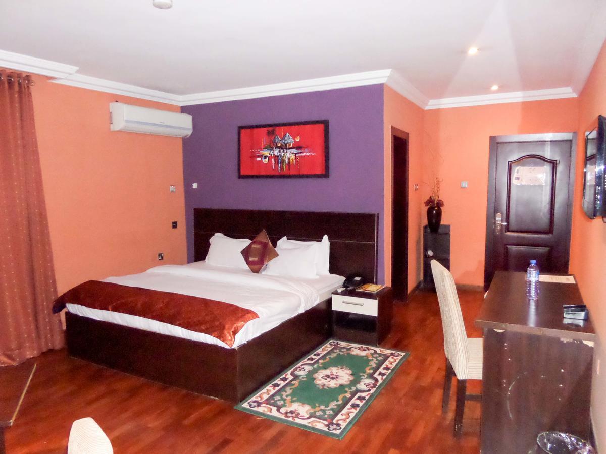 Aries Suites Lagos Exteriér fotografie