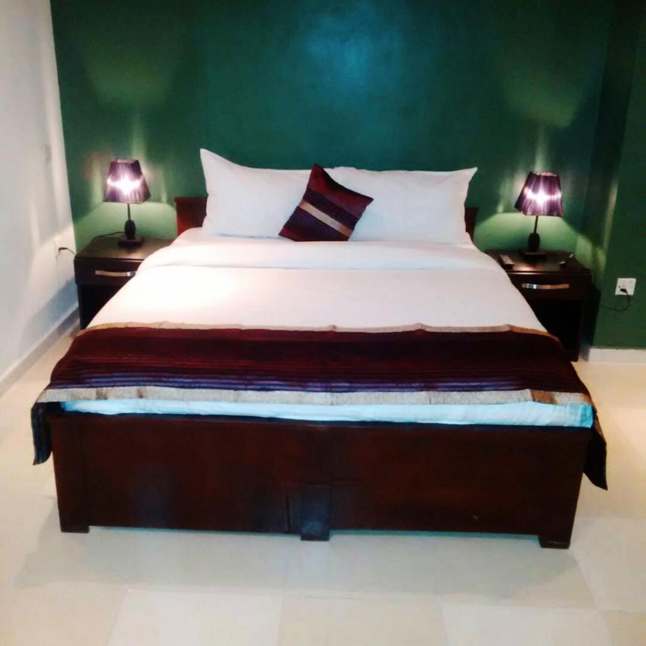 Aries Suites Lagos Exteriér fotografie